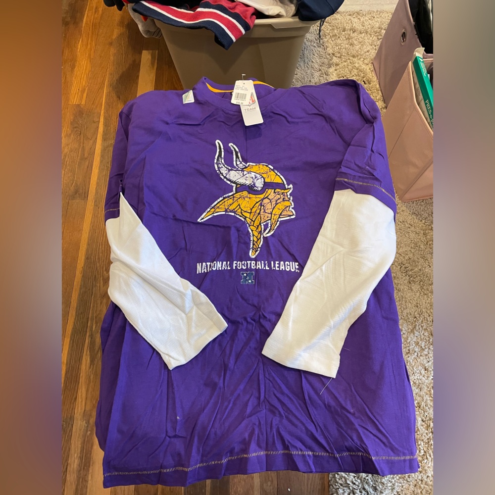 NWT Minnesota Vikings Long Sleeve Shirt Size XL